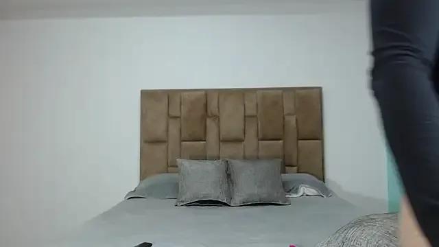 Private aleejhandraa on StripChat