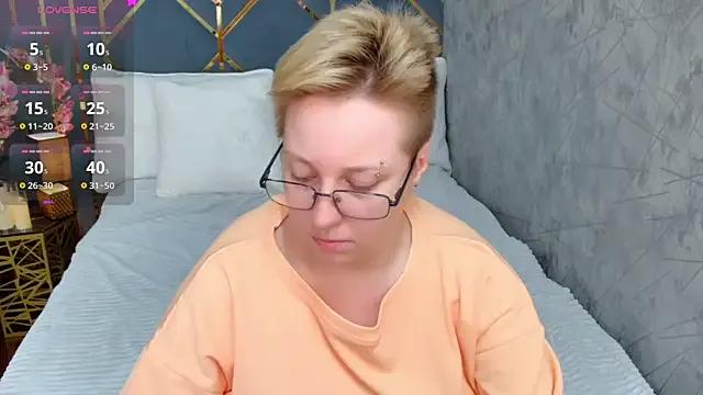 Freechat AlexandraGreen on StripChat