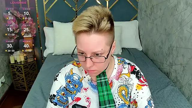 Freechat AlexandraGreen on StripChat