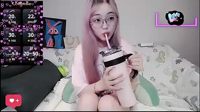 baby-yaya20 on StripChat 