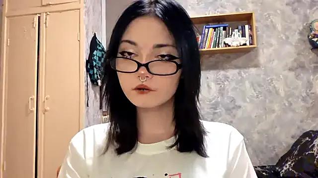 StripChat Beeping_Creature is Freechat Beeping_Creature — Touch my sensitive body gently!