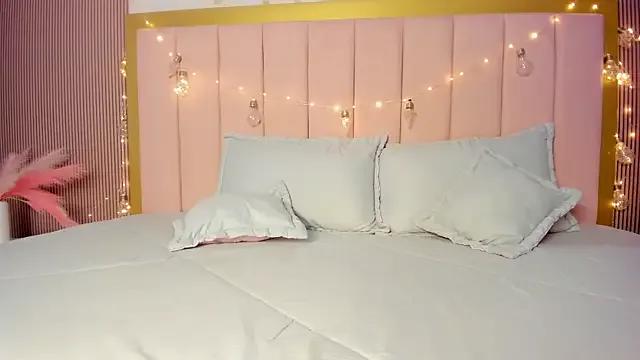 Private Bella_Miia on StripChat