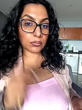 Freechat BigBootyButter on StripChat
