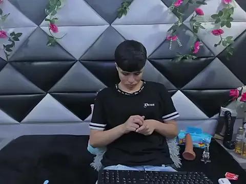 Freechat Bruno_Cruzz on StripChat