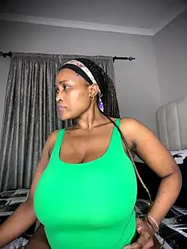 Freechat Bustygoddess32 on StripChat