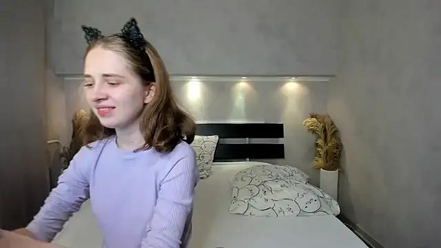 Group Camilla_Kelly on StripChat