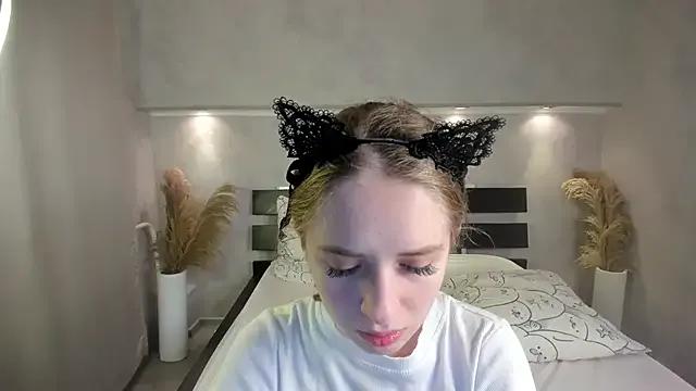 Group Camilla_Kelly on StripChat