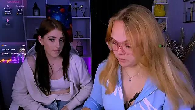 Group catherine_kitty on StripChat