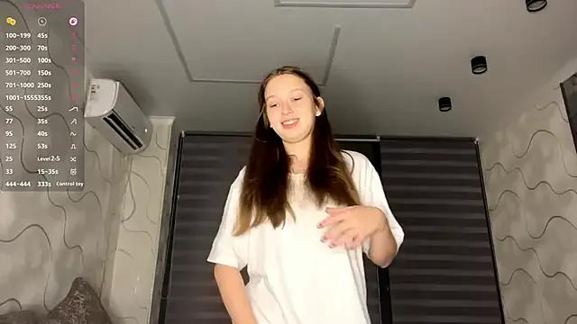 StripChat CharlynDini is Private CharlynDini — lush inside my pussy last tipper control