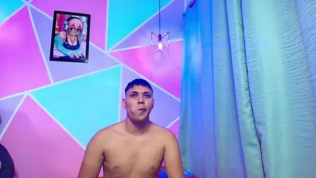 Freechat couple_lovelyds on StripChat