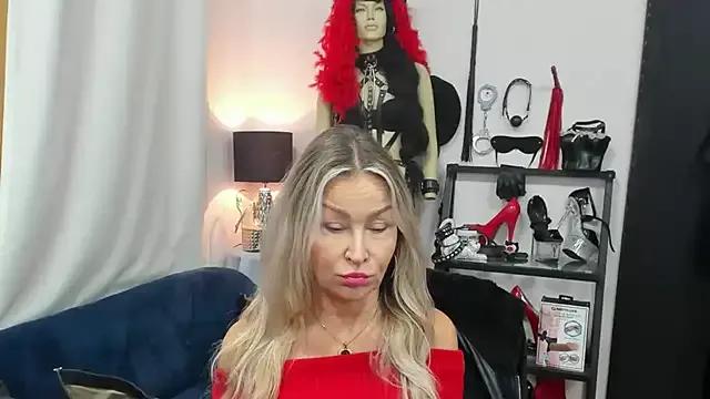 Freechat crystaLUX on StripChat