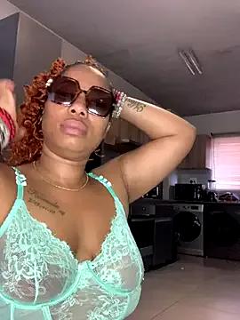Freechat CurvyDesire1 on StripChat