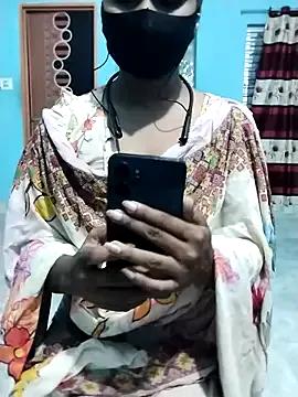 Freechat cute_mahi07 on StripChat