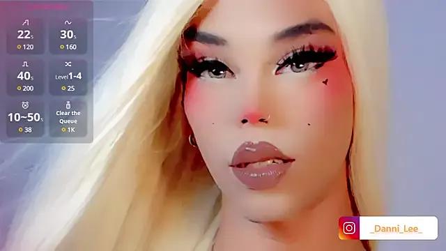 Freechat DanniLee_ on StripChat