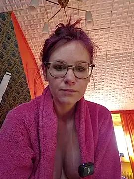 Freechat die-EinHORNY-WG on StripChat