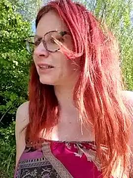 Freechat die-EinHORNY-WG on StripChat