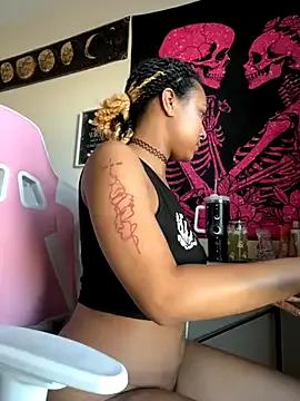 Freechat DreaLaLuna on StripChat