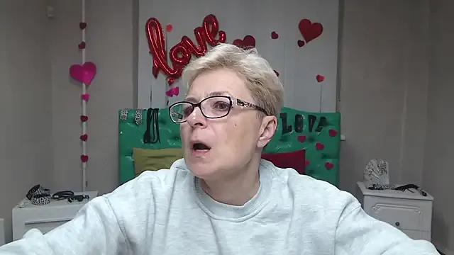 Freechat EmiliaGree on StripChat