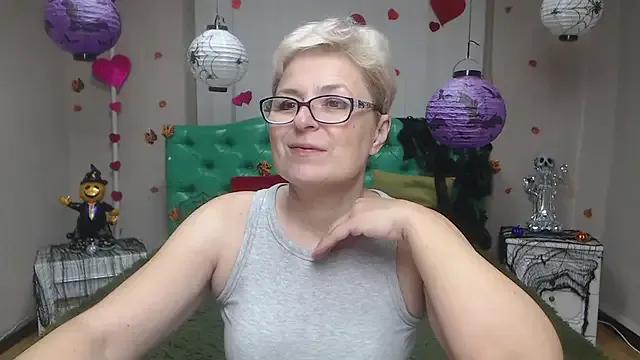 Freechat EmiliaGree on StripChat