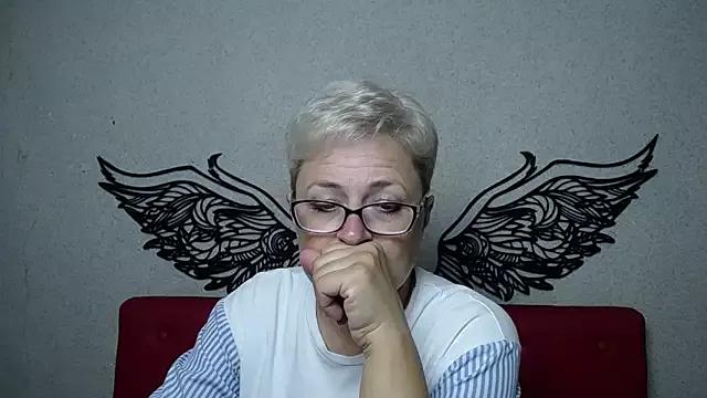 Freechat EmiliaGree on StripChat