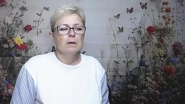 Freechat EmiliaGree on StripChat