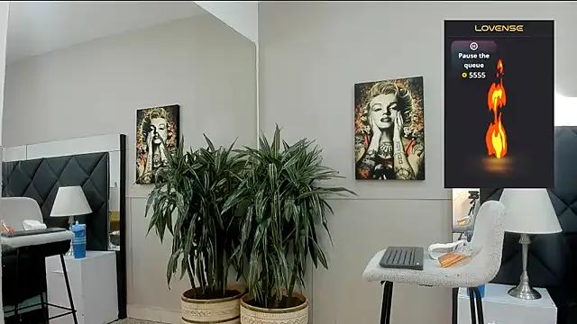 Freechat emilio_brandon on StripChat