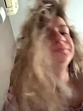 StripChat EvvaMur is Freechat EvvaMur — masturbate pussy