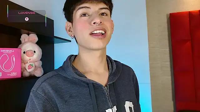 StripChat Ezra_Storm is Freechat Ezra_Storm — Hi Ezra!