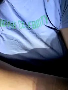 Finallytty_womandportypat — Naked shower in public