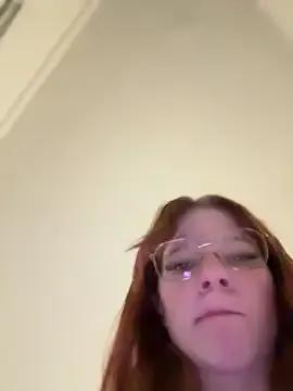 Freechat foxy_ana13 on StripChat