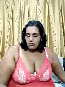 Freechat Foxybaby420 on StripChat