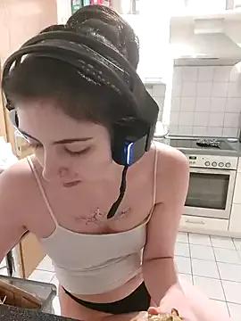 Gamergirl-Linela — LT Gets Dildo Blowjob Video