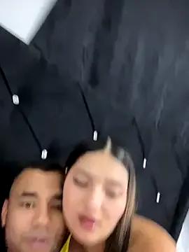 Freechat Hot2gether69 on StripChat