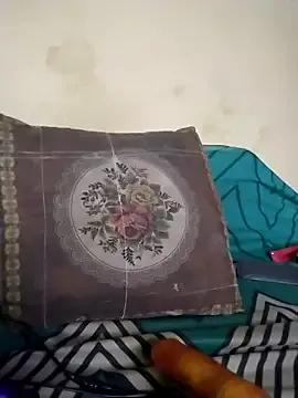 Freechat Hotcherryyyy on StripChat