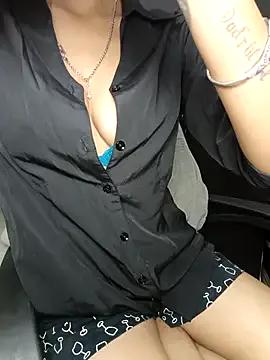 Freechat Isha_Sax on StripChat