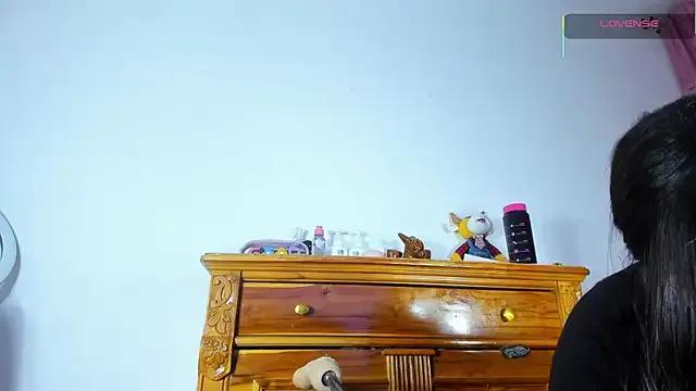 Freechat jenny_arango on StripChat