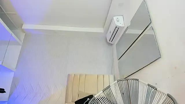 Freechat JOCELYN_SANTANA1 on StripChat