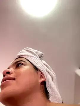 Freechat JuanitaMore01 on StripChat