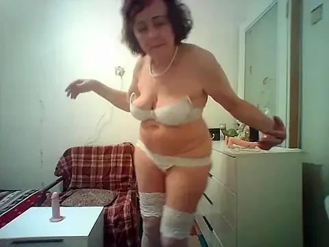 Freechat Julia54391 on StripChat