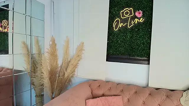 Freechat juliana_luque on StripChat