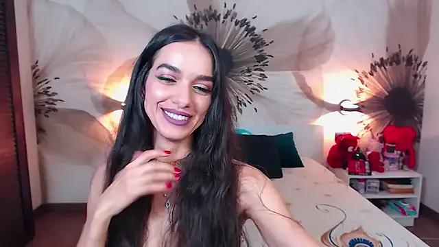 StripChat KatherineBisou is Private KatherineBisou — warm me up, let s undress !