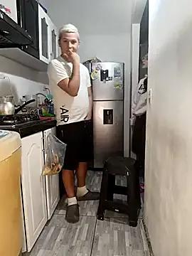 Freechat kingofqueenxxx on StripChat