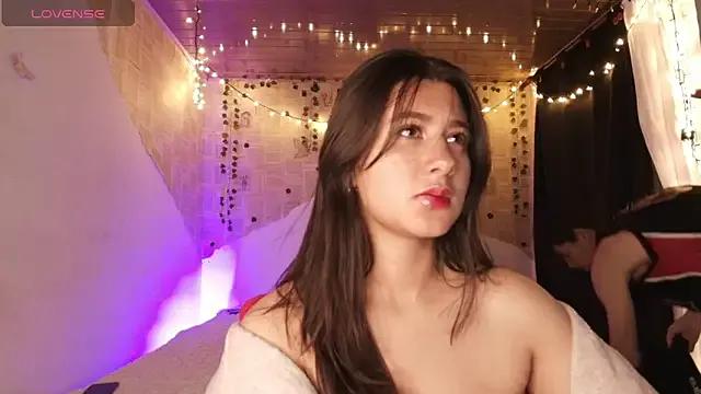 kisstarxxx on StripChat 