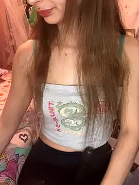 Group LaPetitechienne1 on StripChat