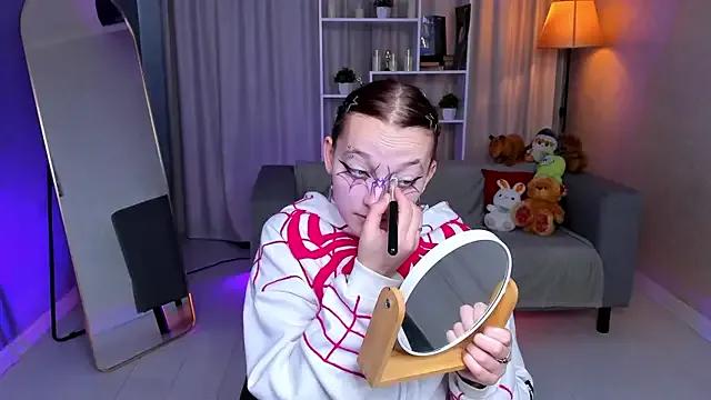 Freechat LauraKelley on StripChat