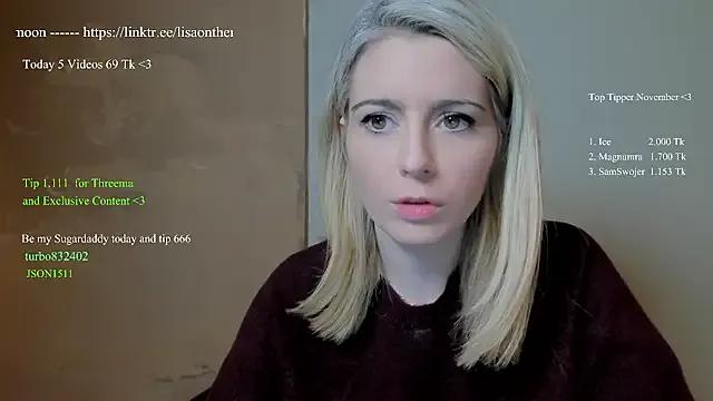 StripChat Lisaonthemoon is Freechat Lisaonthemoon — Last tipper gets 3 Videos