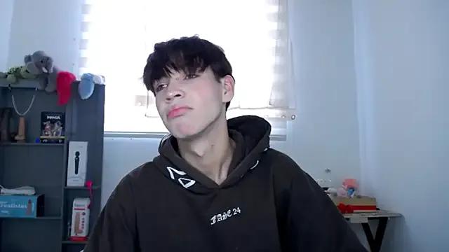 Freechat lucky_stricke on StripChat