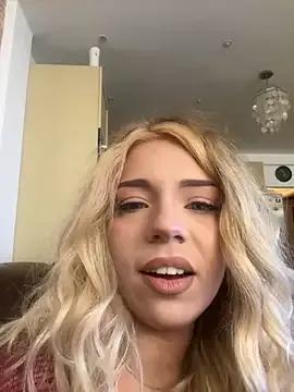Freechat maddisonblush on StripChat