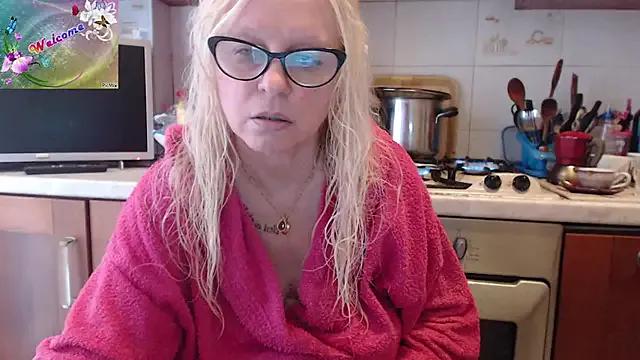 Freechat martachatte on StripChat