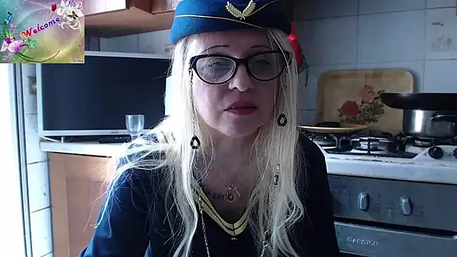 Freechat martachatte on StripChat